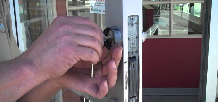 commercial door lock repair Encinitas